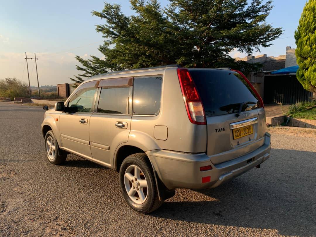 classifieds/cars nissan