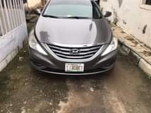 A picture of Hyundai Sonata 2013