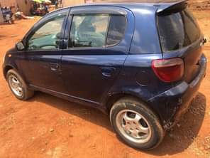 A picture of Vitz at 10M 0704573552