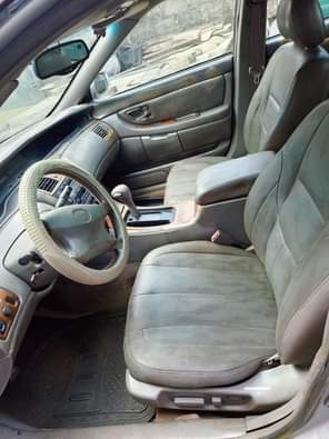 A picture of Toyota Avalon dashboard going for 1 5m engine and transmission