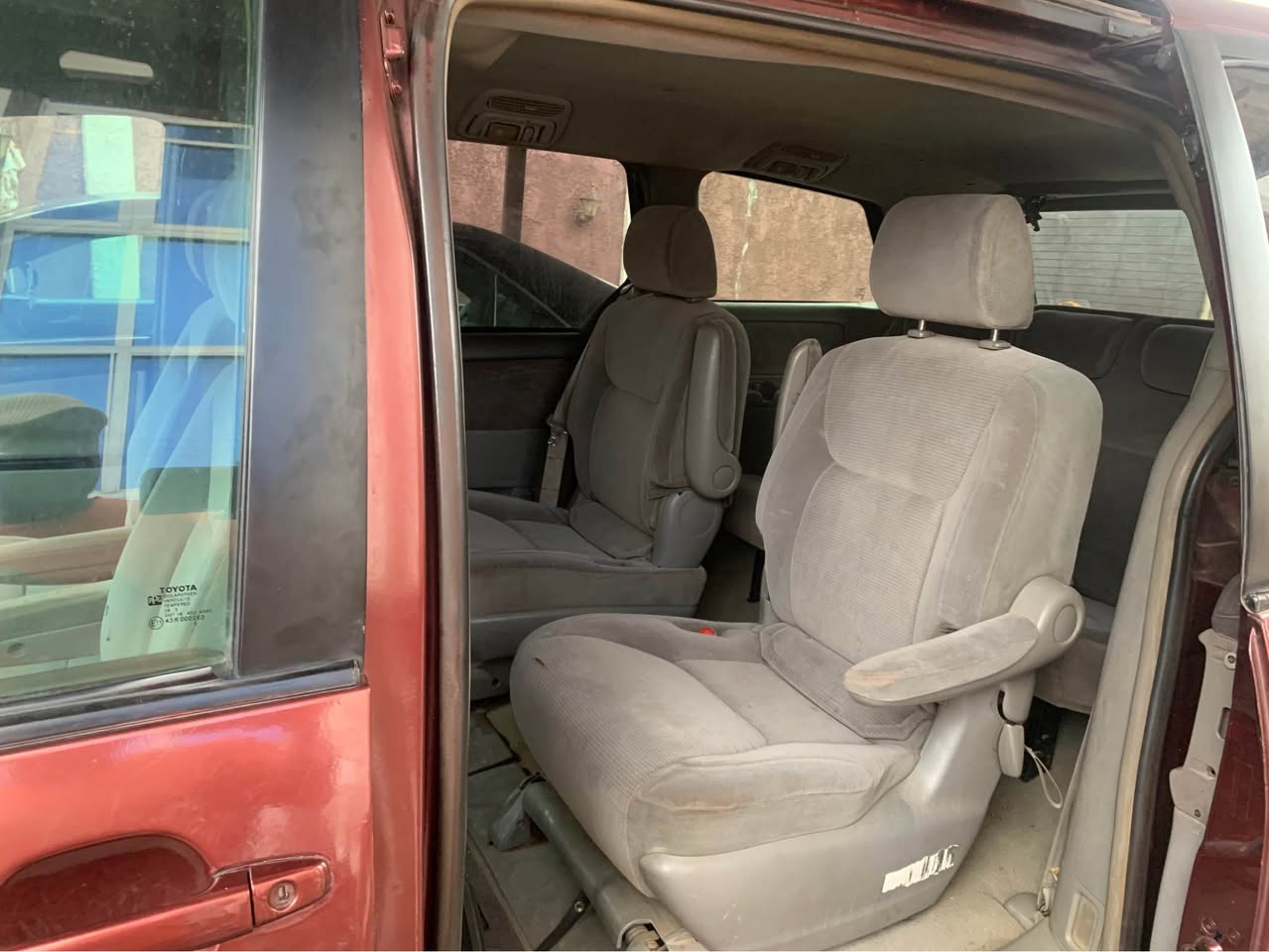 A picture of Toyota sienna