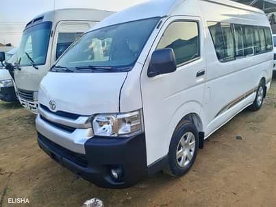 A picture of TOYOTA HIACE HUMMER 3 DIESEL ENGINE BUS 2010 MODEL