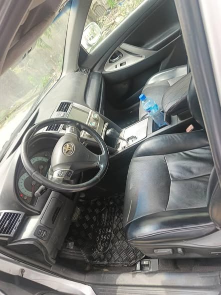 A picture of 08 V6 Camry muscle