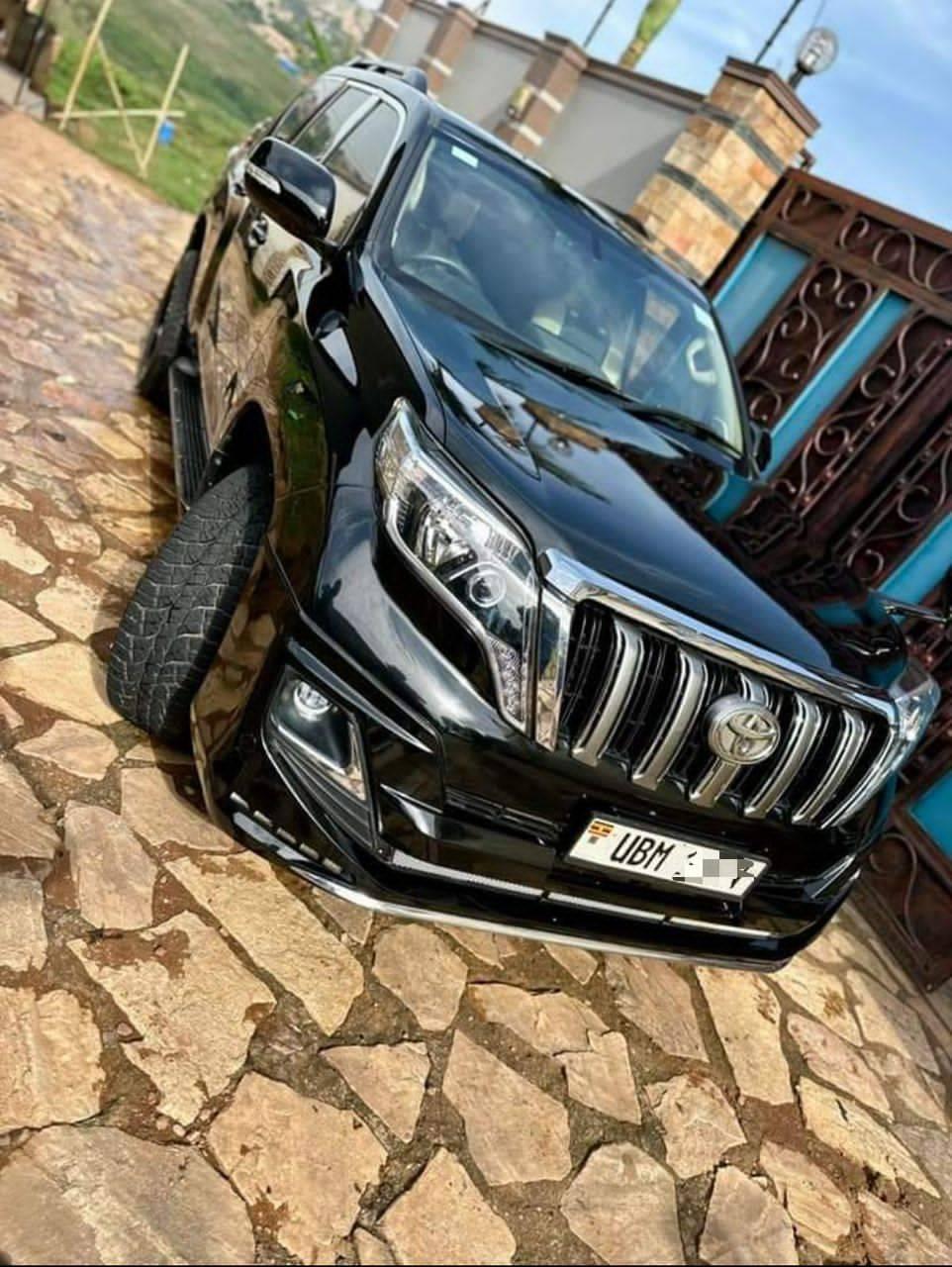 A picture of Toyota land cruiser tx 3.0cc Diesel 2014 128m
