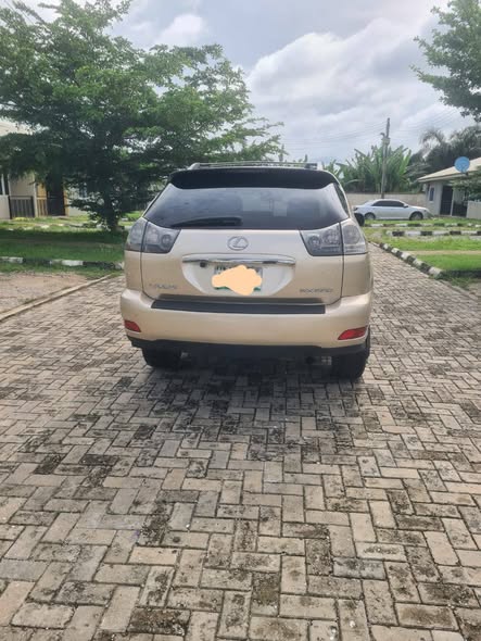 A picture of 2005 Lexus RX 330
