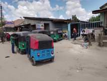 A picture of BAJAJ USED ZIPO OFISINI NJOO CHAGUA ITAKAYOKUFAA KWA BEI POA