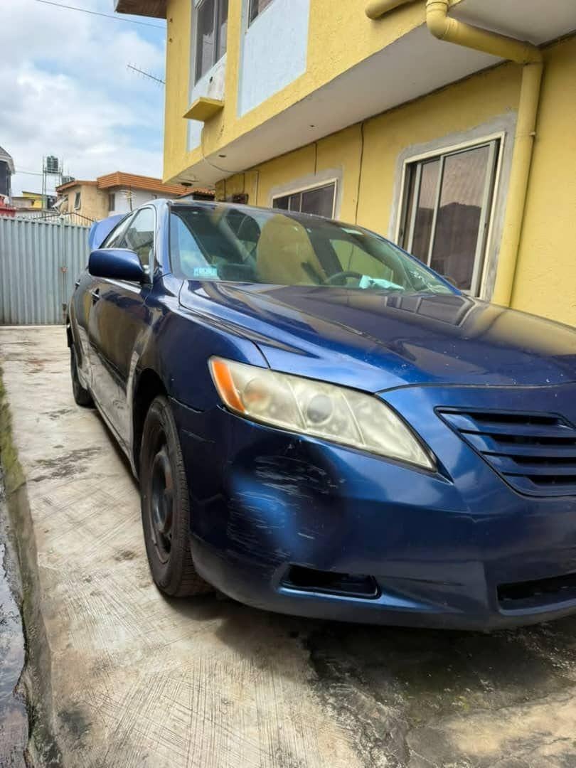 A picture of Toks 2009 Toyota camry