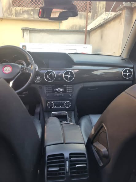 A picture of 2013 GLk panoromic roof for 17 5m