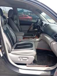 A picture of SMARTAUTOS 2013 MODEL Toyota Highlander Belgium Grade Engine very silent
