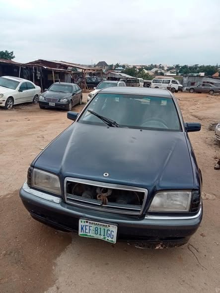 A picture of Car