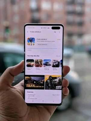 A picture of samsung s10