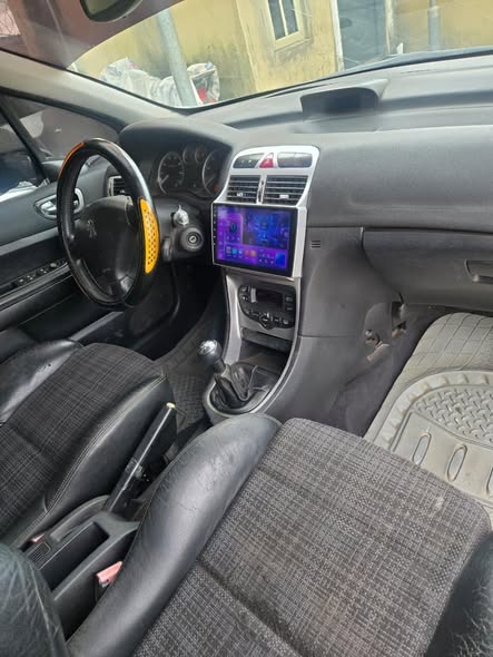 A picture of Car