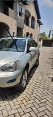 A picture of Lexus Rx350 08 slightly used