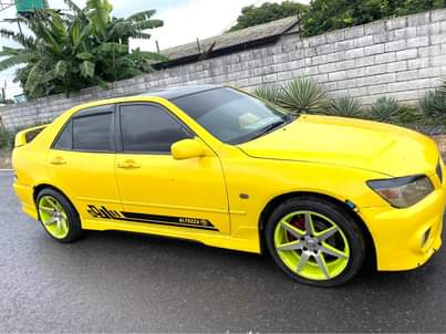 used toyota altezza