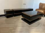 A picture of Brandnew Showcase coffee table set nzima unapata kwa 500 000