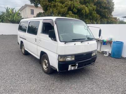 used nissan caravan