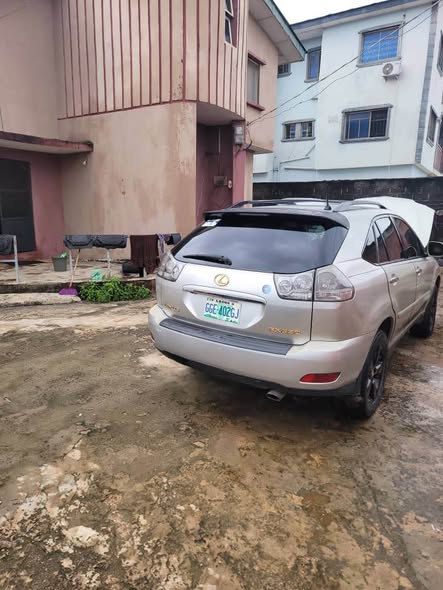 A picture of 2005 Lexus RX330