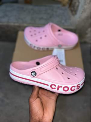 crocs