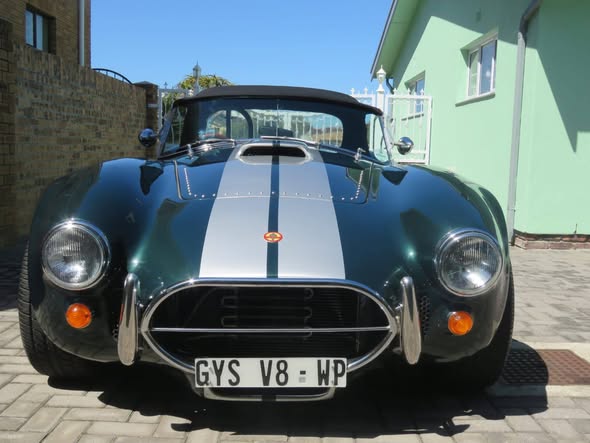v8 cars