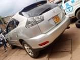 A picture of 2004 Toyota Harrier 3000cc