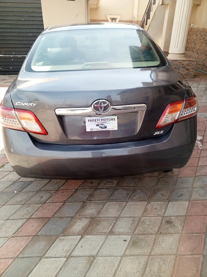 A picture of Rush 2008 Camry with cool engine n gear