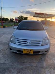 A picture of 2003 Toyota IST