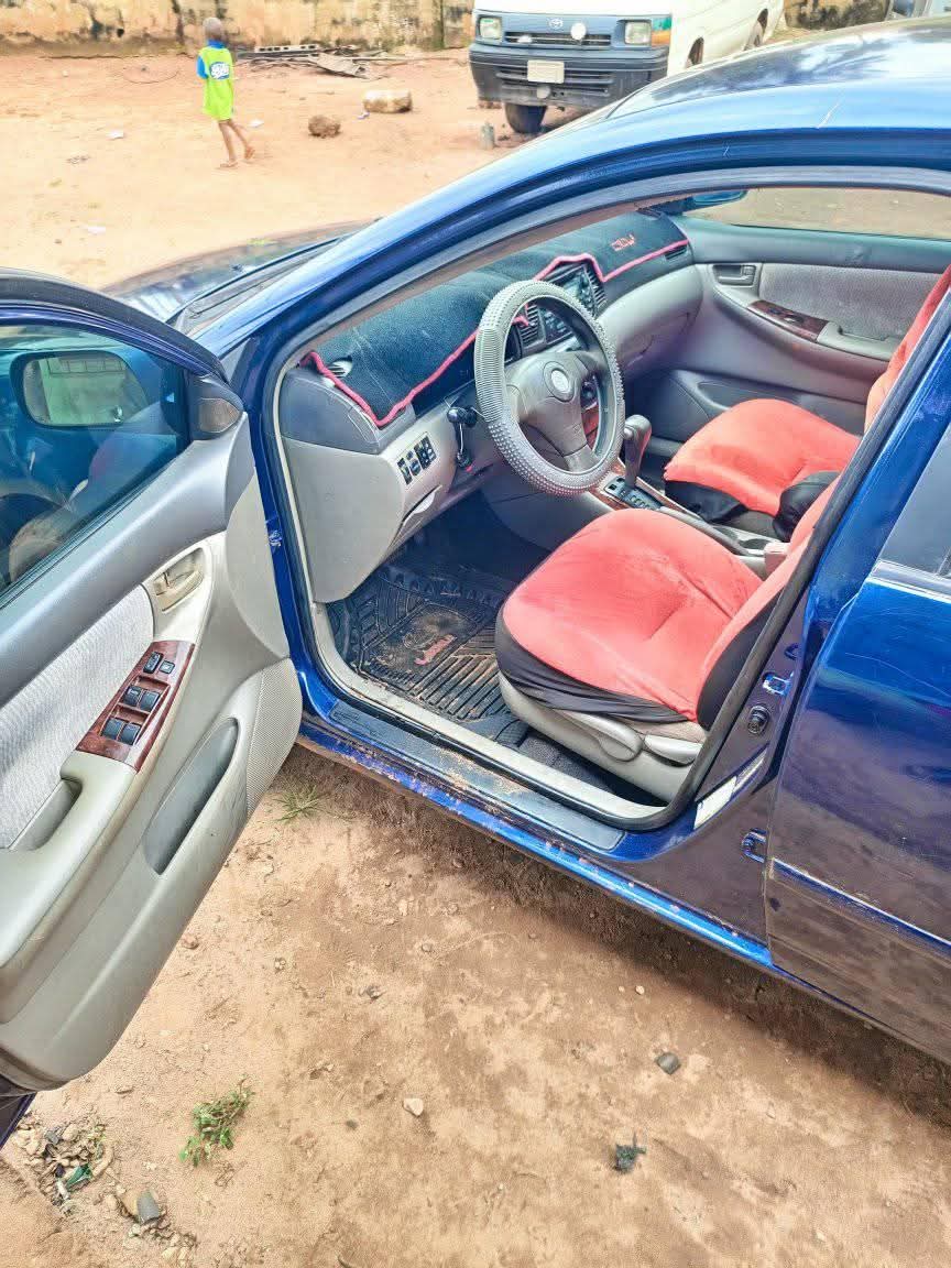 A picture of 2006 Toyota corolla