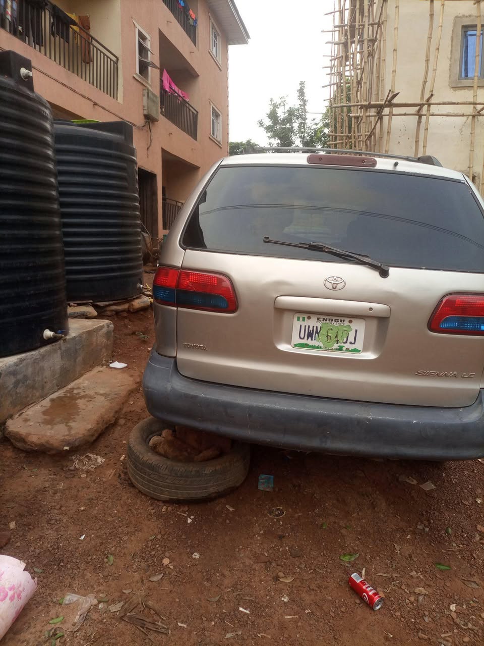 A picture of TOYOTA SIENNA TOCUMBO STAND FOR SALE
