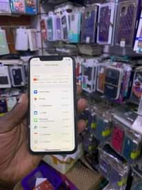 A picture of Iphone x 64gb no face id working perfectly