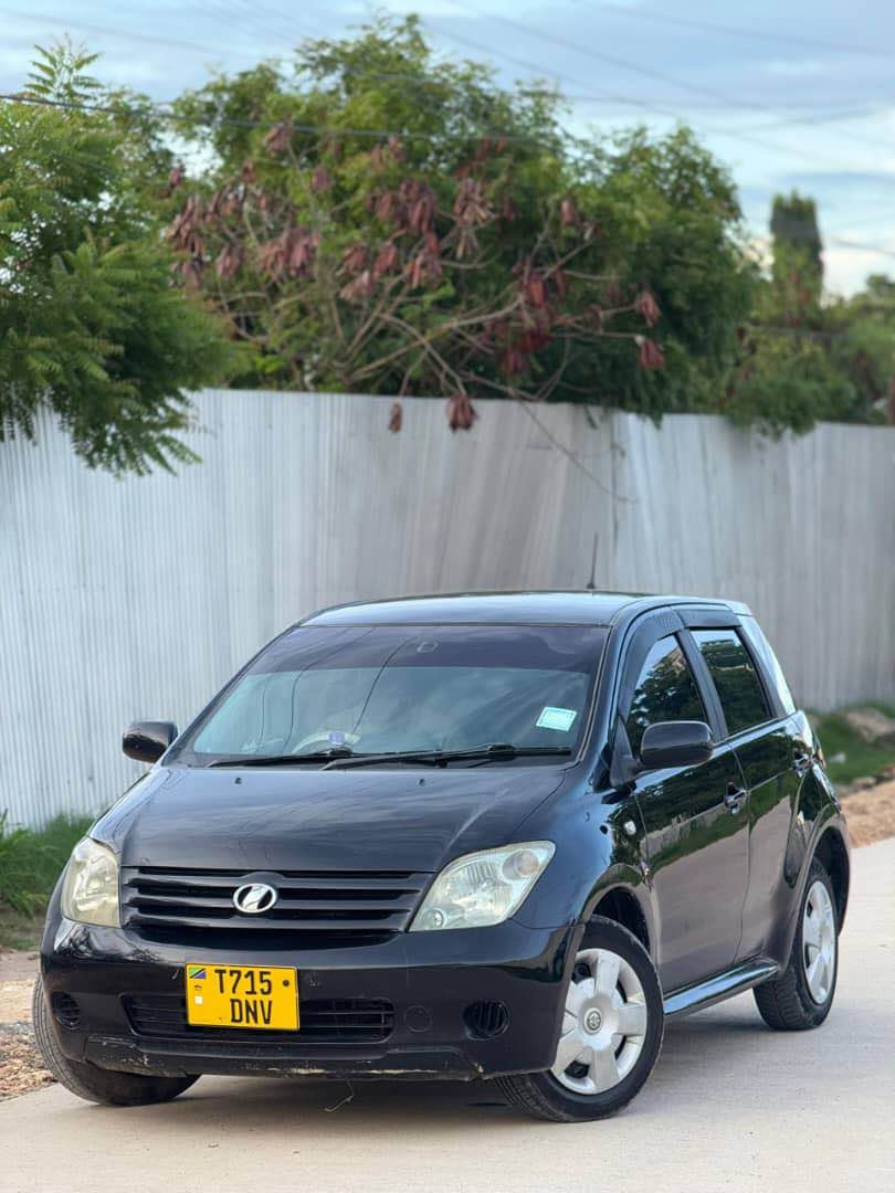 A picture of TOYOTA IST DNV Cc 1290 Year 2000 Call 0719348774 Full