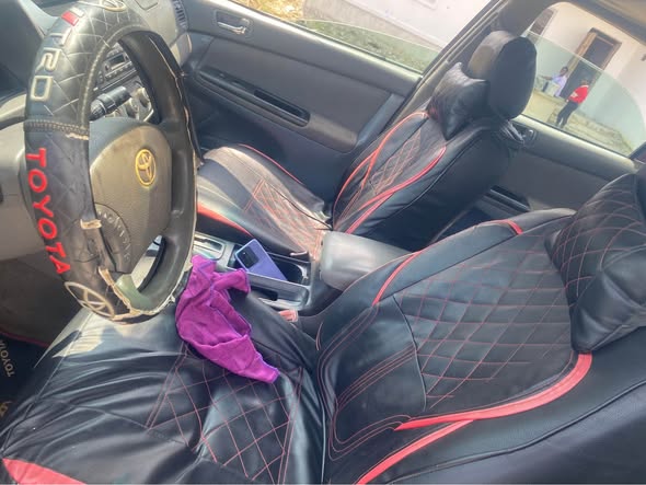 A picture of Toyota Camry 2006