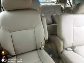 A picture of Toyota sienna Clean and sharp body Power buttons functional Engine