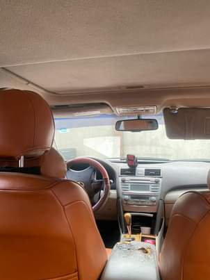 A picture of Belgium Grade 2010 Toyota Camry with 6 plugs engine Verified