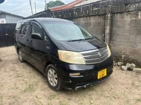A picture of TOYOTA ALPHARD BEI 10m maongez CALL 0656989031