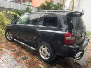 A picture of SUPER SHARP HIGHLANDER 3 SEATERS Untampered engine Untampered gear Neat