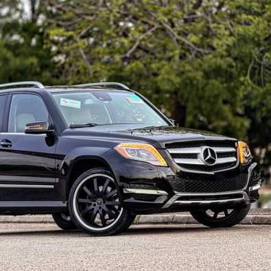 A picture of ACCIDENT FREE An Extremely Clean Foreign Used 2013 Mercedes Benz