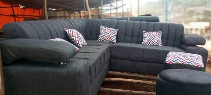 A picture of Sofaset watsap 0773317706