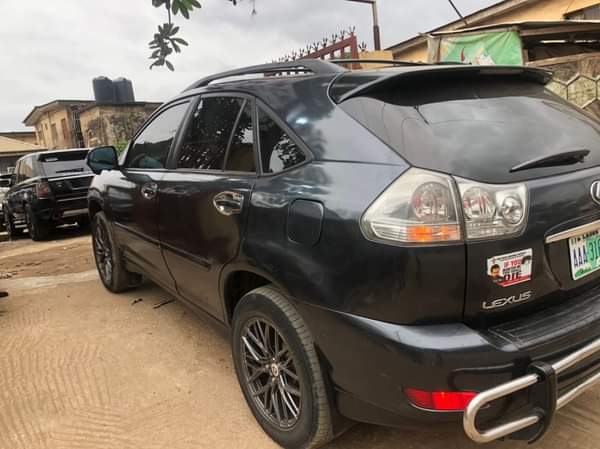A picture of Registered Lexus Rx 330 05 Perfect condition Engine and gear