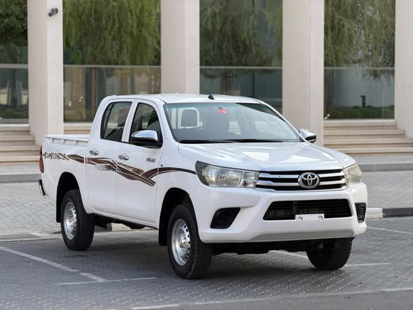 A picture of Toyota Hilux pickup model 2016 petrol automatic transmission 4 4