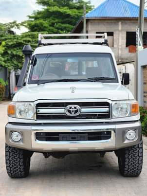 A picture of TOYOTA LANDCRUISER HARDTOP