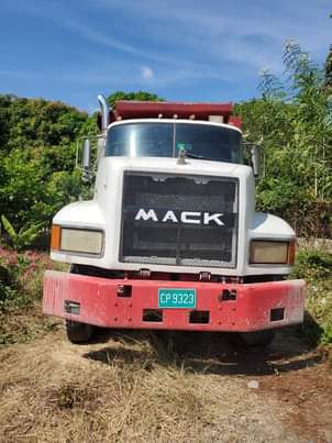 mack trucks