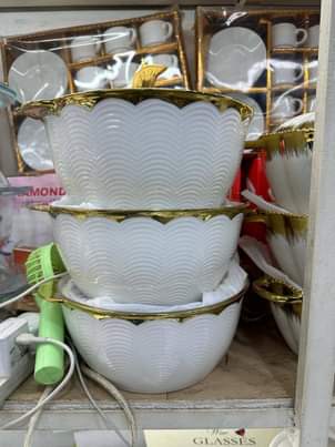 A picture of Dishes