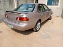 A picture of Toyota Corolla 2000 model