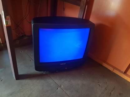 A picture of tv on sale 21inch call 0759156311 whatsapp