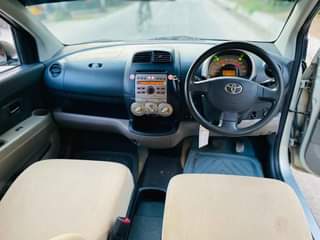 A picture of Toyota Passo Namba D