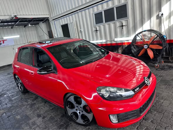volkswagen golf gti