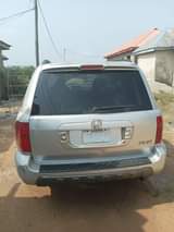 A picture of Honda pilot