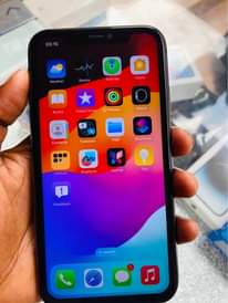 A picture of iPhone 11 64Gb DM BM at 650k
