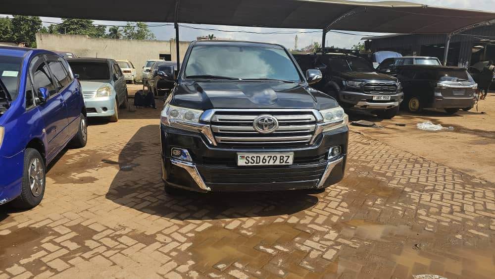 A picture of Land Cruiser v8