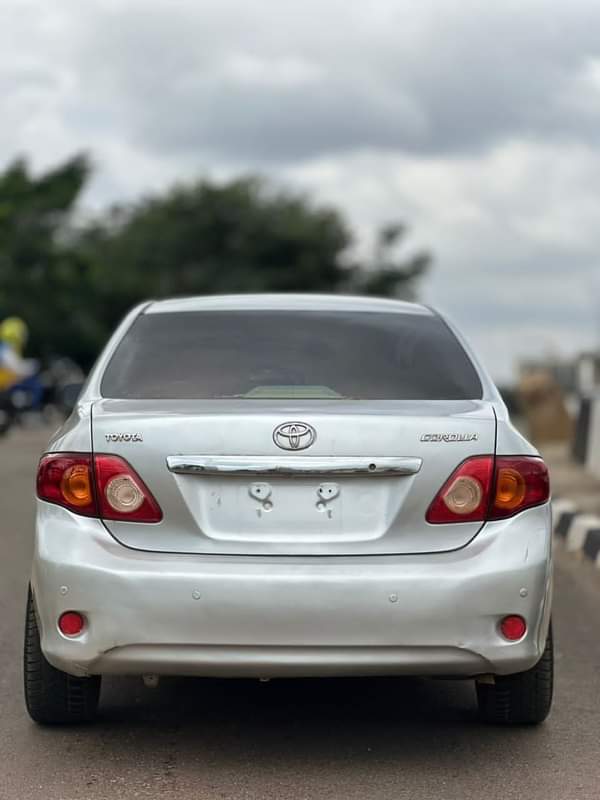 A picture of Sweet sales Toyota Corolla 2010 model neatly used Engine and